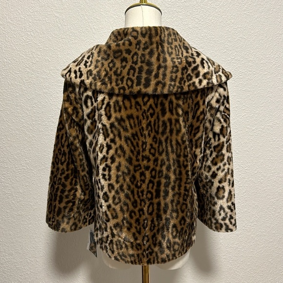 Cheetah Jacket - Picture 3 of 6